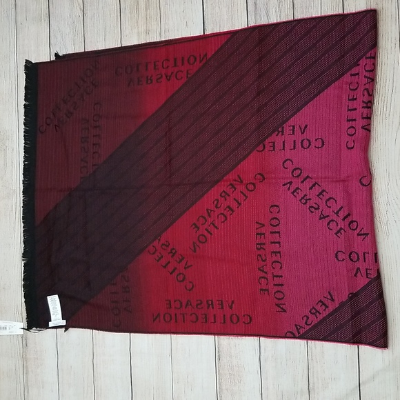 New Versace Logo Striped Scarf - Picture 13 of 13